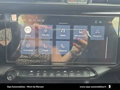 Photo 34 Alfa Romeo Junior  1.2 Ibrida 145 ch eDCT6