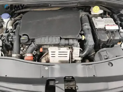 Photo 11 Peugeot 2008  1.2 PureTech 110ch S&S BVM5