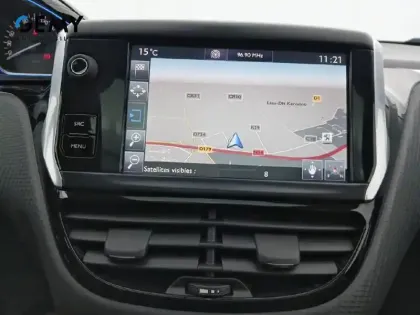 Photo 13 Peugeot 2008  1.2 PureTech 110ch S&S BVM5