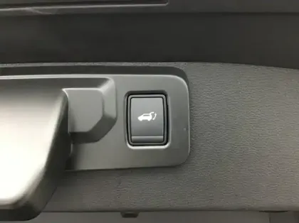 Photo 21 Renault Symbioz Nouveau E-Tech full hybrid 145 Iconic