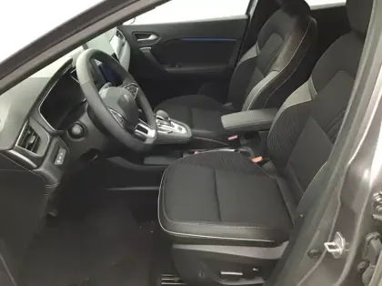 Photo 10 Renault Symbioz Nouveau E-Tech full hybrid 145 Iconic