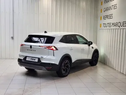 Photo 2 Renault Symbioz  E-Tech full hybrid 145