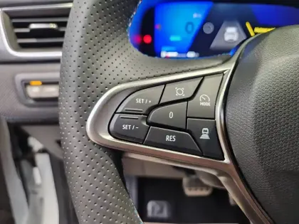 Photo 15 Renault Symbioz  E-Tech full hybrid 145