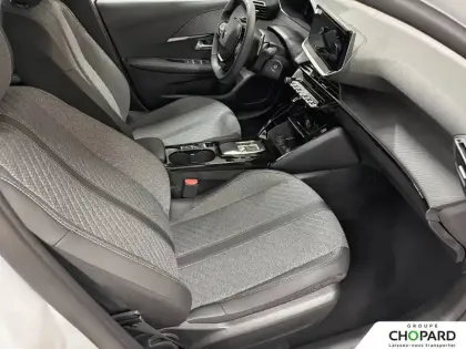 Photo 33 Peugeot 208  Hybrid 110 e-DCS6