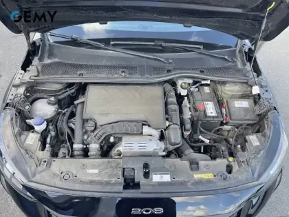 Photo 11 Peugeot 208  PureTech 100 S&S EAT8