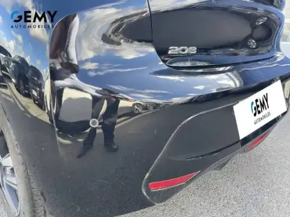 Photo 20 Peugeot 208  PureTech 100 S&S EAT8