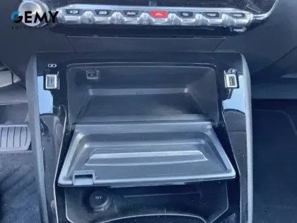 Photo 33 Peugeot 208  PureTech 100 S&S EAT8