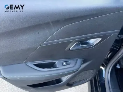 Photo 39 Peugeot 208  PureTech 100 S&S EAT8