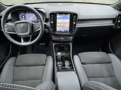 Photo 27 Volvo Xc40  B3 163 ch DCT7