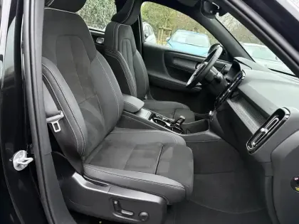 Photo 29 Volvo Xc40  B3 163 ch DCT7