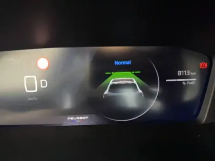 Photo 24 Peugeot 208  Hybrid 100 e-DCS6