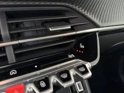 Photo 19 Peugeot 208  Hybrid 100 e-DCS6