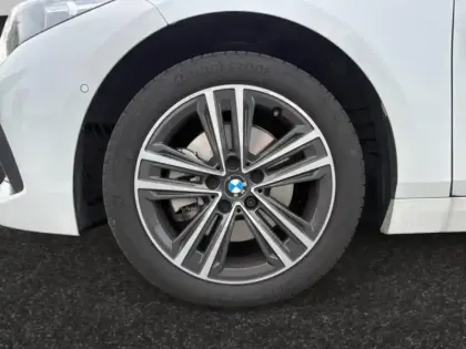 Photo 13 BMW Serie 1 Série 1 116iA 109ch Business Design DKG7