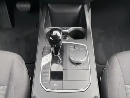 Photo 10 BMW Serie 1 Série 1 116iA 109ch Business Design DKG7