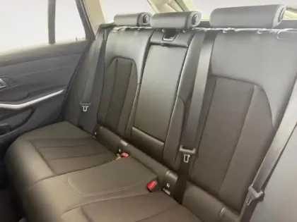 Photo 27 BMW Serie 3 Série 3 Touring 320eA 204ch Business Design