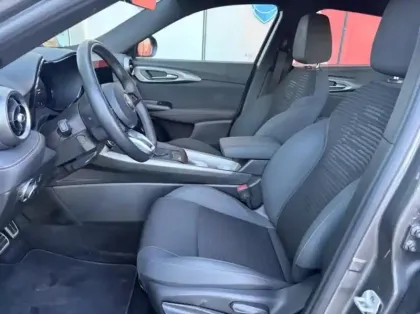 Photo 23 Alfa Romeo Tonale  1.5 Hybrid 130ch Sprint TCT