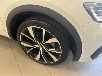 Photo 22 Volkswagen T-roc  1.5 TSI EVO 150ch R-Line DSG7