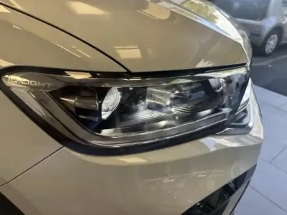 Photo 26 Volkswagen T-roc  1.5 TSI EVO 150ch R-Line DSG7