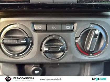 Photo 27 Citroën C3  PureTech 82ch Feel S&S E6.d