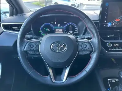 Photo 16 Toyota Corolla  Touring Spt 1.8 140ch GR Sport MY24