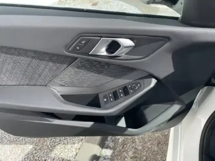 Photo 5 BMW Serie 1 Série 1 120dA 163ch M Sport Design DKG7