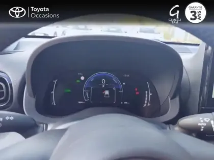 Photo 14 Toyota Yaris  116h Design 5p MY25