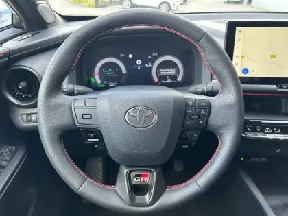 Photo 11 Toyota C-HR  2.0 Hybride Rechargeable 225ch Collection MY25