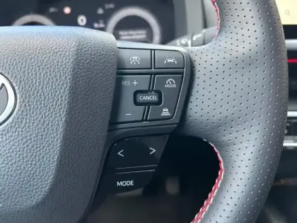 Photo 13 Toyota C-HR  2.0 Hybride Rechargeable 225ch Collection MY25