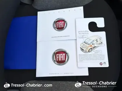 Photo 15 Fiat Panda  1.0 70 ch Hybride BSG S/S City