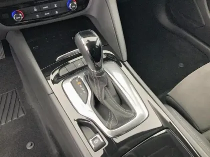 Photo 23 Opel Insignia  Grand Sport 1.6 Diesel 136 ch BVA6 Elite