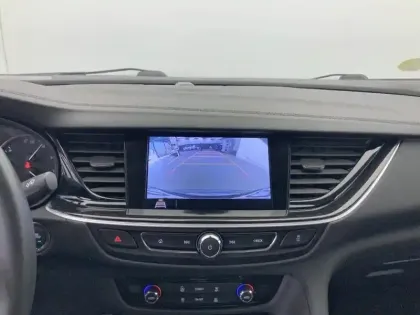 Photo 25 Opel Insignia  Grand Sport 1.6 Diesel 136 ch BVA6 Elite