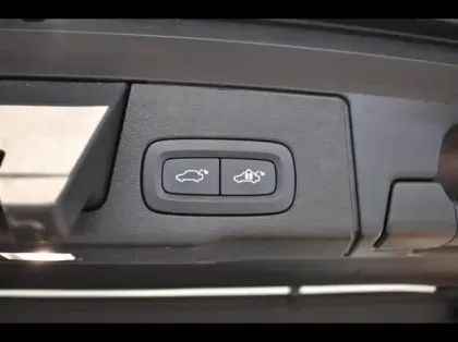 Photo 11 Volvo Xc60  T8 AWD Recharge 310 + 145ch Ultimate Style Chrome Geartronic