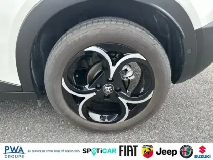 Photo 16 Alfa Romeo Junior  1.2 Ibrida 145ch Speciale e-DCT6