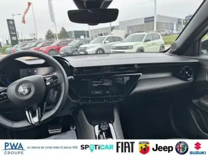 Photo 13 Alfa Romeo Junior  1.2 Ibrida 145ch Speciale e-DCT6