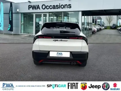 Photo 10 Alfa Romeo Junior  1.2 Ibrida 145ch Speciale e-DCT6