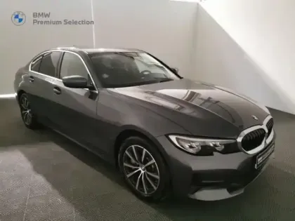 Photo 11 BMW Serie 3 Série 3 330eA 292ch Business Design 10cv