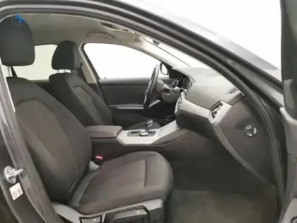 Photo 12 BMW Serie 3 Série 3 330eA 292ch Business Design 10cv