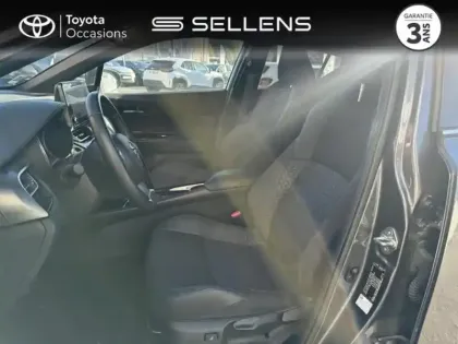 Photo 10 Toyota C-HR  2.0 Hybride 184ch Design Ultimate E-CVT