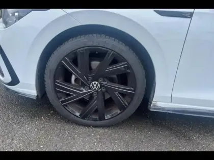 Photo 12 Volkswagen Golf  1.5 eTSI OPF 150ch R-Line DSG7