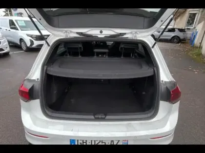 Photo 11 Volkswagen Golf  1.5 eTSI OPF 150ch R-Line DSG7