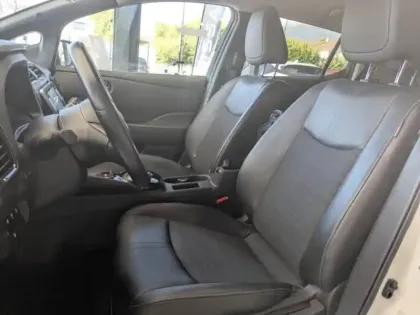 Photo 1 Nissan Leaf  217ch e+ 62kWh N-Connecta 22