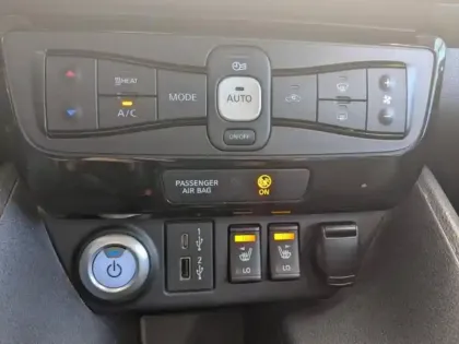 Photo 9 Nissan Leaf  217ch e+ 62kWh N-Connecta 22