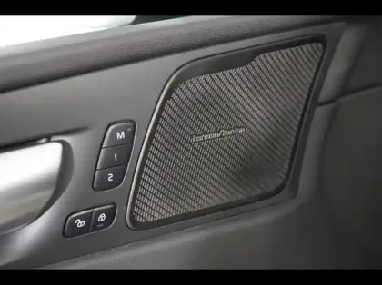 Photo 11 Volvo Xc60  T8 AWD Recharge 310 + 145ch Ultimate Style Chrome Geartronic