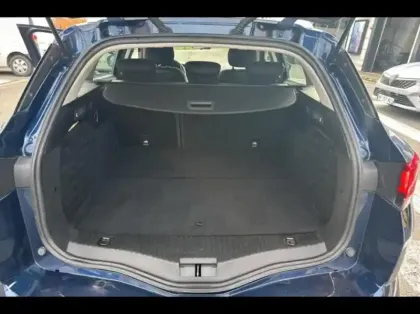 Photo 11 Renault Megane  Estate 1.6 E-Tech Plug-in 160ch Business -21N