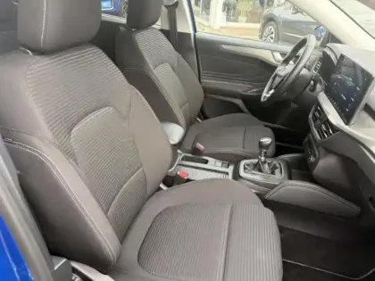 Photo 10 Ford Focus  1.0 EcoBoost mHEV 125ch Titanium X Business