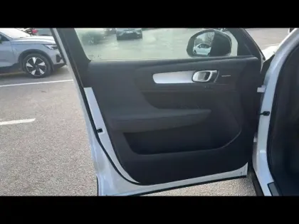 Photo 14 Volvo Xc40  B3 163ch Plus DCT 7