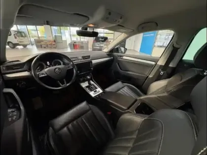 Photo 11 Skoda Superb  1.6 TDI 120ch SCR Business DSG7 Euro6d-T EVAP