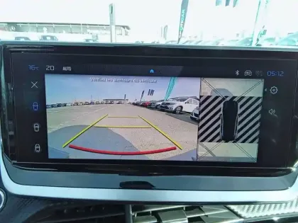 Photo 9 Peugeot 208  Electrique 50 kWh 136ch