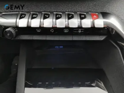 Photo 16 Peugeot 5008  PureTech 130ch S&S BVM6