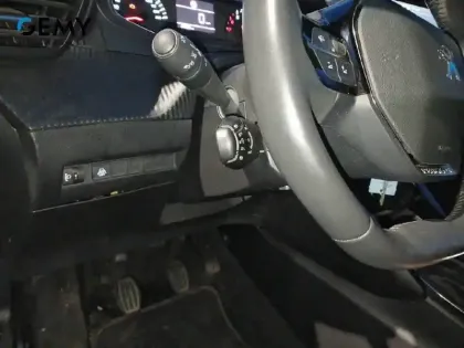 Photo 30 Peugeot 208  PureTech 75 S&S BVM5